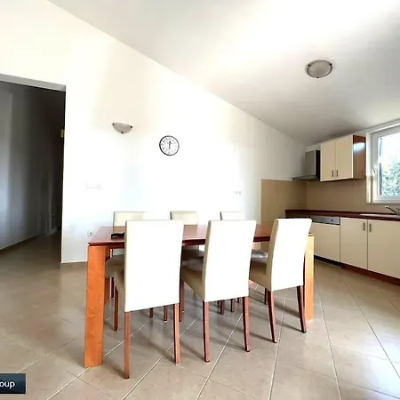 Apartament Paradise Found